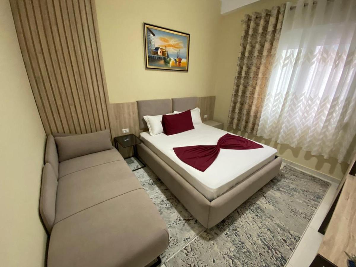 Kevin'S Lungomare Apartment Vlorë 外观 照片