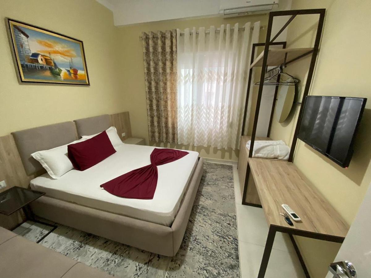 Kevin'S Lungomare Apartment Vlorë 外观 照片