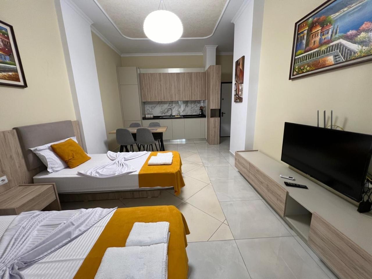 Kevin'S Lungomare Apartment Vlorë 外观 照片